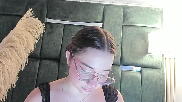 AliciaWhite nt online show from February 21, 1:01 pm