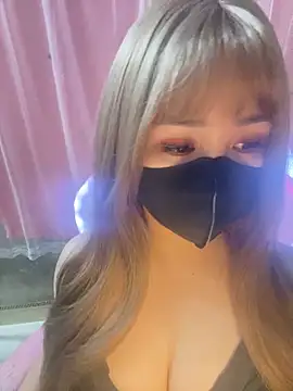 -Violet-t online show from April 13, 4:41 pm