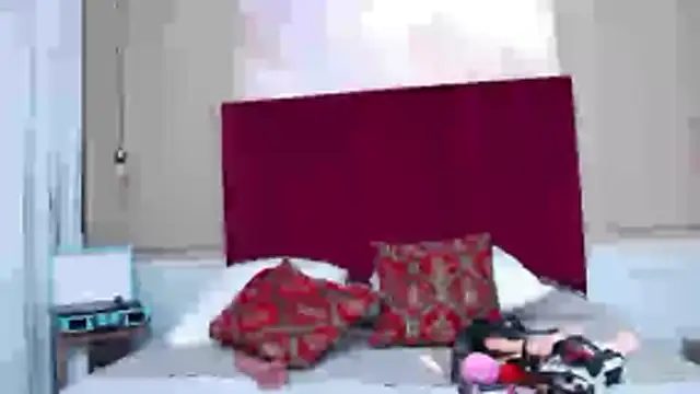 GiaTegel online show from February 6, 2:26 am