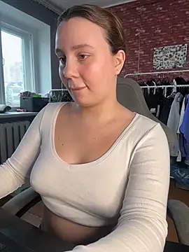 AnnaSeint online show from March 15, 1:24 pm