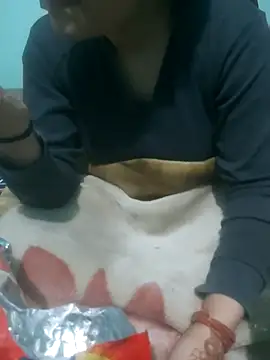 Lovebird2006 online show from January 11, 4:56 pm