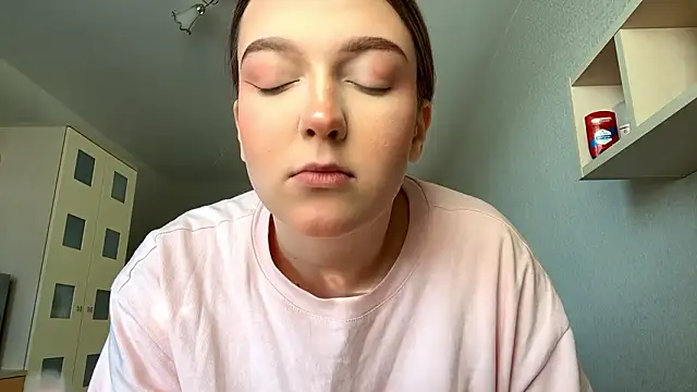 JammieMickiewicz online show from January 16, 8:21 am