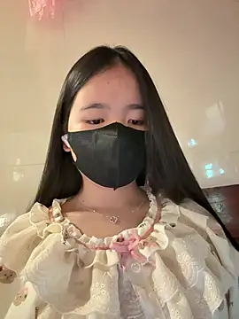 Gwen879 online show from February 5, 7:44 am