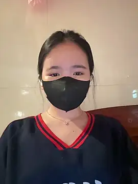 Gwen879 online show from April 16, 12:33 am