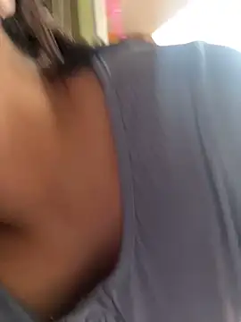 Veronica Wins  online show from March 9, 8:01 pm