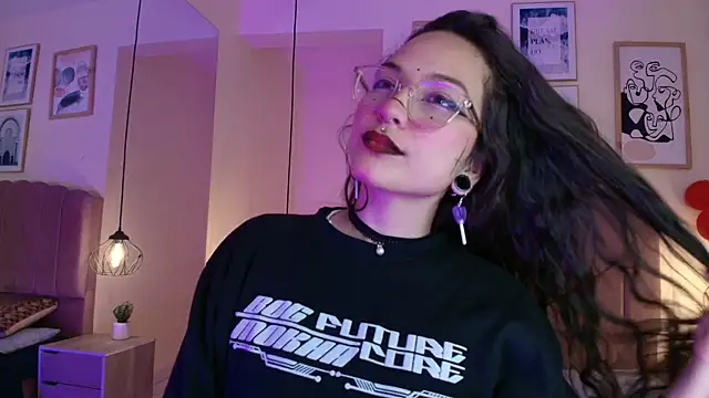 Hanabie  online show from April 22, 3:14 am