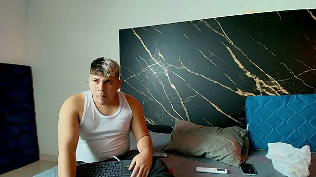 uncontrolled fire online show from March 14, 7:37 pm