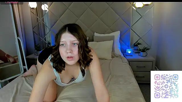 Casandra Joness online show from February 9, 8:49 am