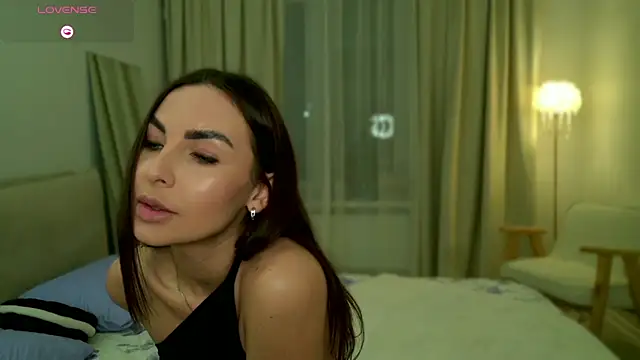  Blueberries  online show from March 3, 5:30 pm