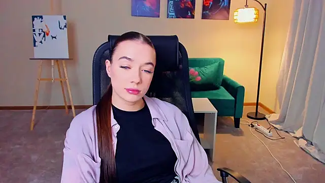 YingKemps online show from January 13, 8:29 am