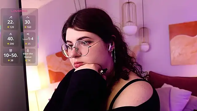 Siena aa online show from April 22, 9:01 pm