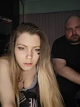 MochiNy4n online show from May 25, 5:34 pm
