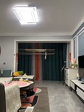 gjw900620 online show from March 30, 1:44 pm