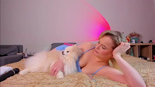 JessicaBeverly  online show from February 5, 1:25 pm