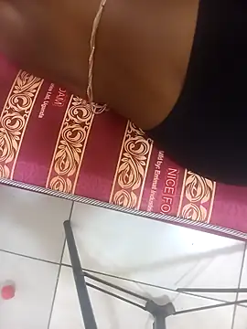 PatriciaVen online show from March 7, 6:20 am