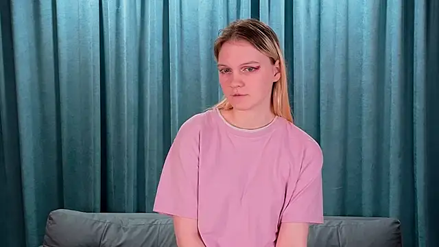 CarolColee online show from February 8, 8:23 pm