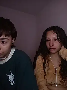 AlexxaAndRileyy online show from March 8, 2:04 am