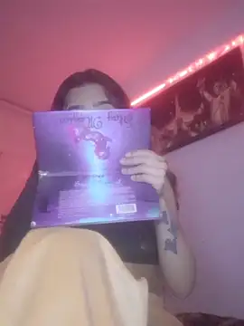 AlexxaAndRileyy online show from February 6, 1:14 pm