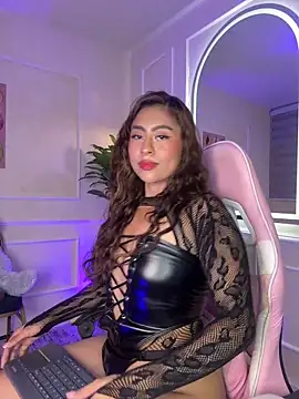 ThamaraGen  online show from April 19, 2:44 am