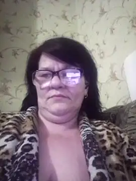 NysiOlsen online show from March 31, 5:57 pm