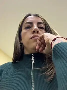 Paulinaa bella online show from March 4, 1:12 am