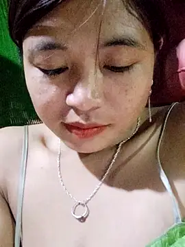 miumiu sexy2x online show from April 8, 12:51 pm