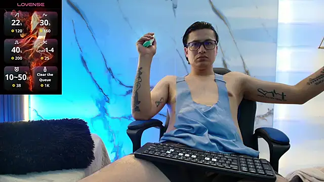 Danner Alaia online show from February 12, 8:54 pm