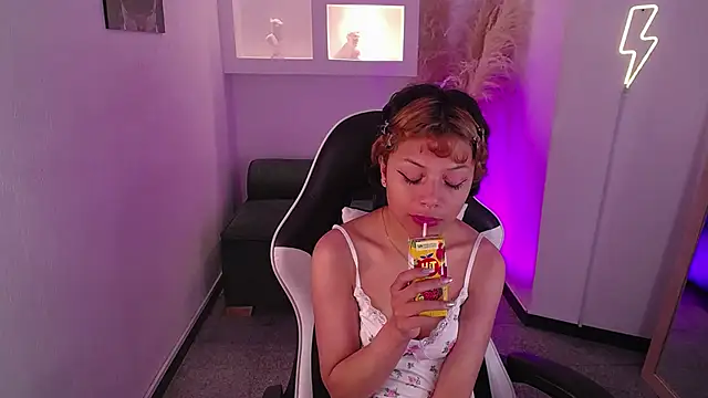 melodyy as online show from February 27, 1:33 pm