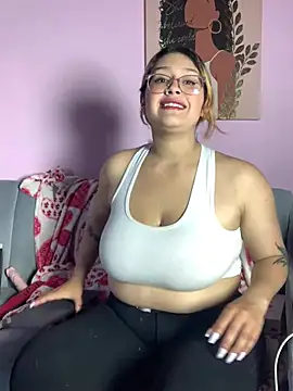 TatiJx Pink online show from February 12, 1:02 pm