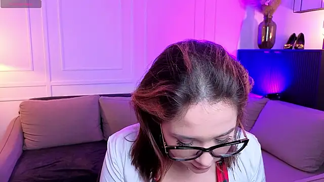 KissyKit online show from January 14, 2:27 am