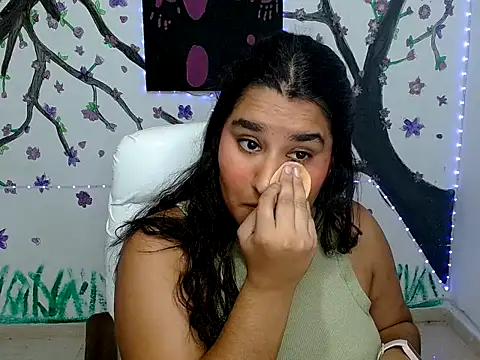 Im May  online show from February 28, 1:49 am