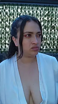 By Lia online show from February 22, 7:26 pm