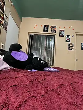 pinkybombon online show from February 11, 3:30 am