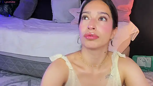 Noaah25  online show from February 6, 4:38 am