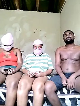 KAT AND DEE online show from March 21, 8:52 am