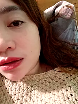 lylinhjim online show from February 20, 11:01 am