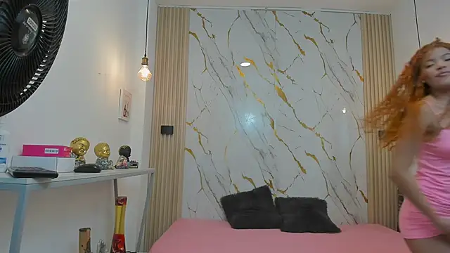 Zoey Taylor07 online show from April 6, 12:39 pm