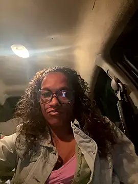 icanbeyourplaytoy online show from January 17, 5:59 am