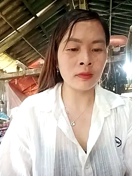 Bling sexy online show from April 6, 2:00 am