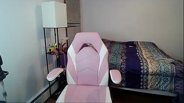 VanFairy526 online show from April 1, 10:05 am