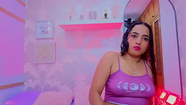 Emma Thompssonn online show from March 16, 11:58 am