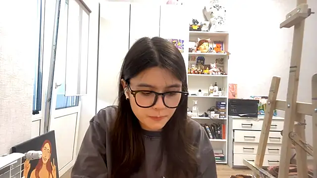 SaintMari online show from April 4, 2:27 pm