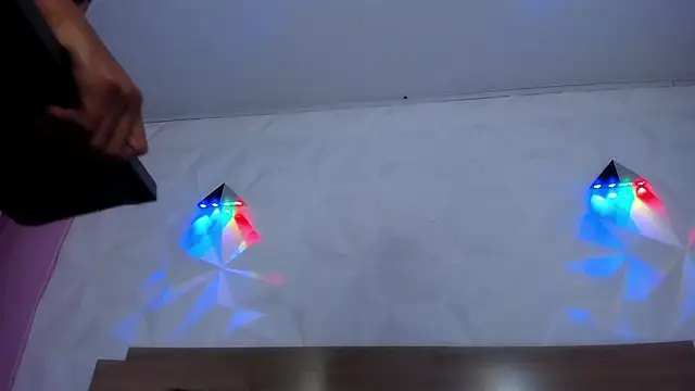 luxury couple 01 online show from January 17, 6:10 am