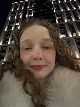 outside rosy online show from April 27, 8:39 pm