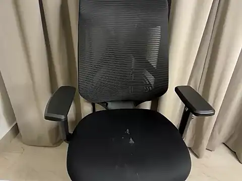 scissors99 online show from April 18, 7:58 pm