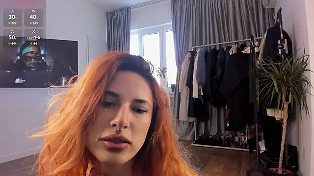 KikkoLee online show from February 19, 9:53 am