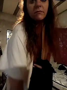 CherryRabitt online show from February 13, 5:36 pm