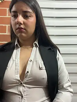 A-uroora online show from April 23, 8:22 am