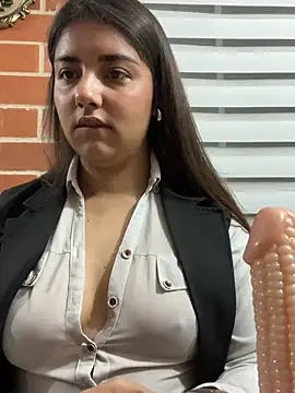 A-uroora online show from April 14, 8:03 am