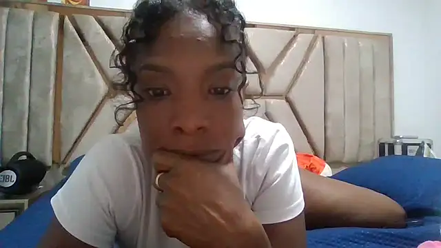 JadaMillss online show from April 17, 11:23 am